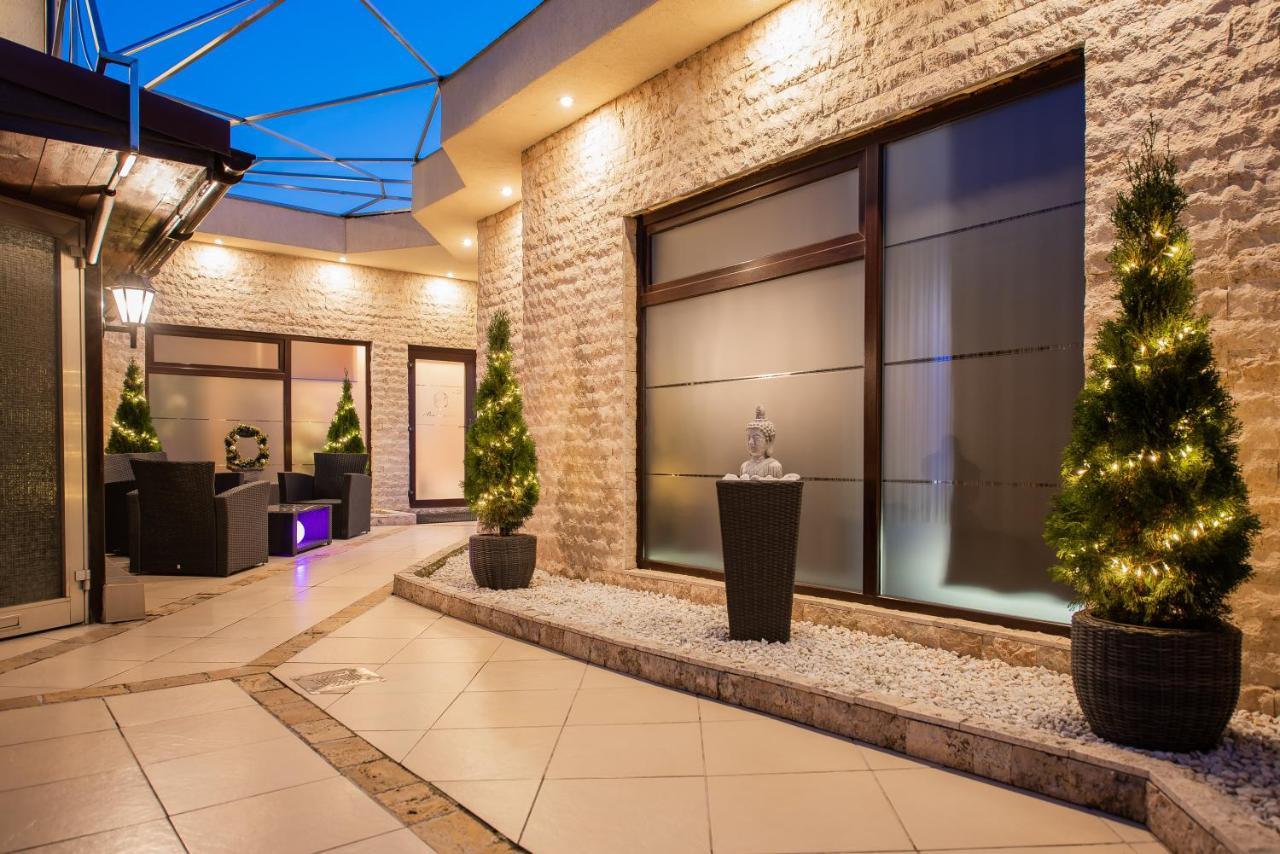 H & V Residence - Diamond Bungalow Apartment 阿拉德 外观 照片