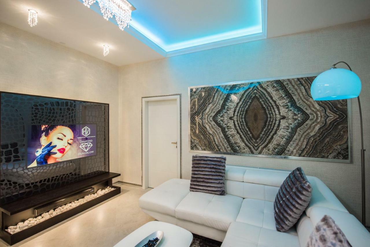 H & V Residence - Diamond Bungalow Apartment 阿拉德 外观 照片