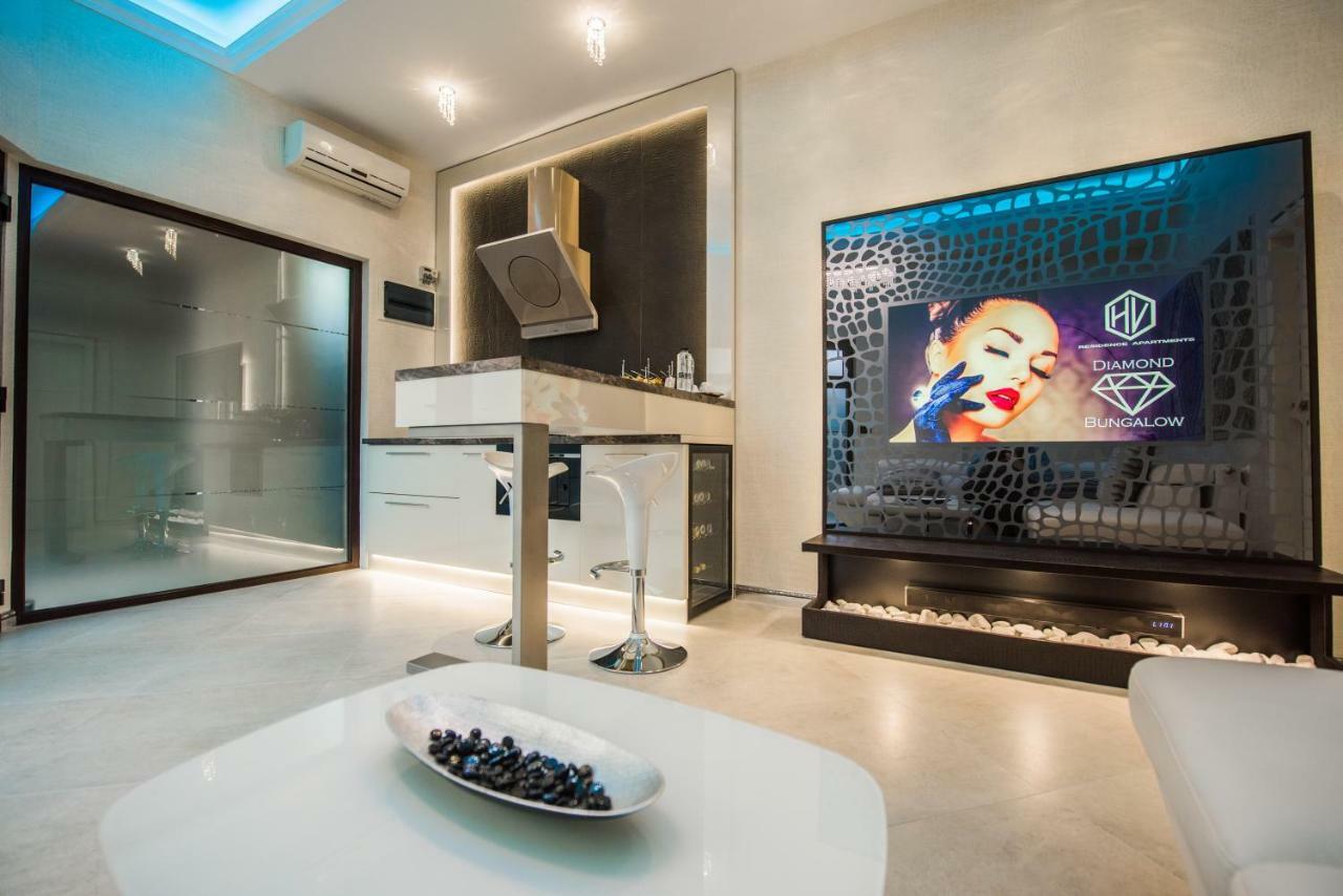 H & V Residence - Diamond Bungalow Apartment 阿拉德 外观 照片